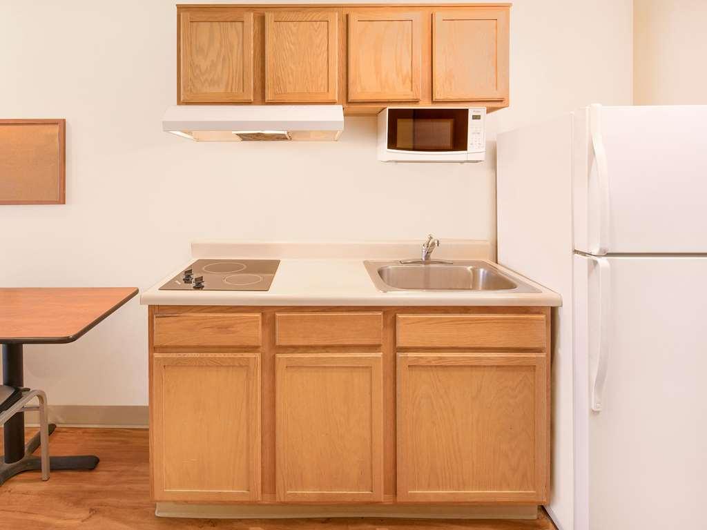 Extended Stay America Select Suites - Jackson - South 바이램 객실 사진